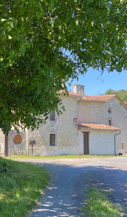 Metairie Des Gacheries Champagne-et-Fontaine Eksteriør bilde