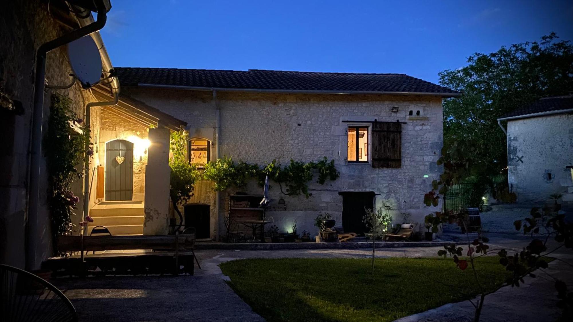 Metairie Des Gacheries Champagne-et-Fontaine Eksteriør bilde